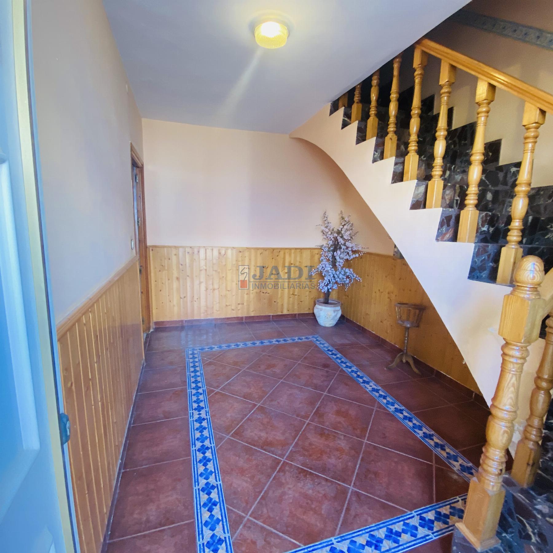 Venta de casa en Valdepeñas