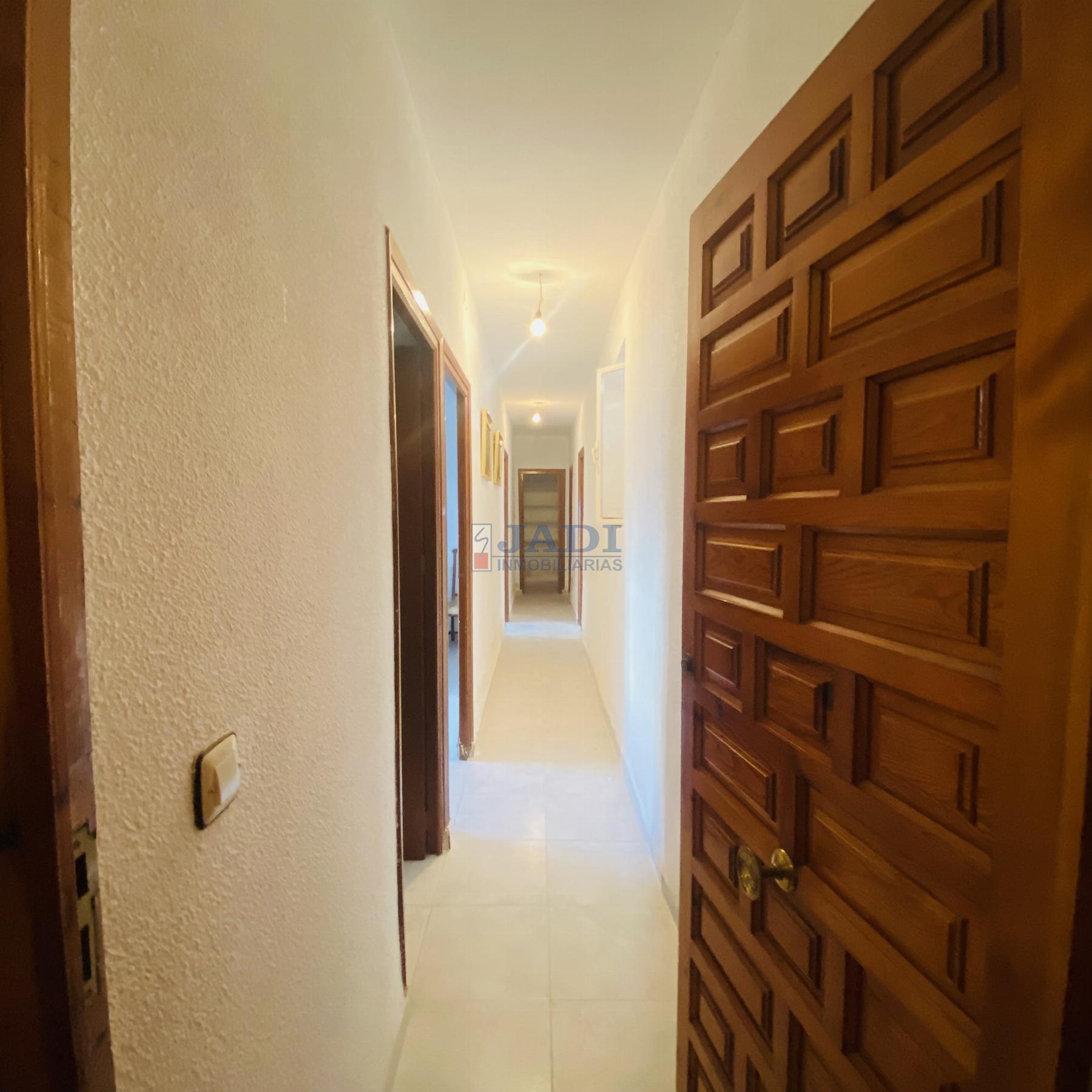 Venta de casa en Valdepeñas