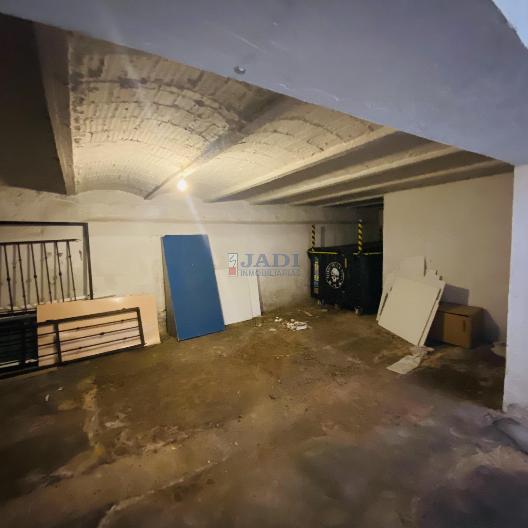 Venta de casa en Valdepeñas