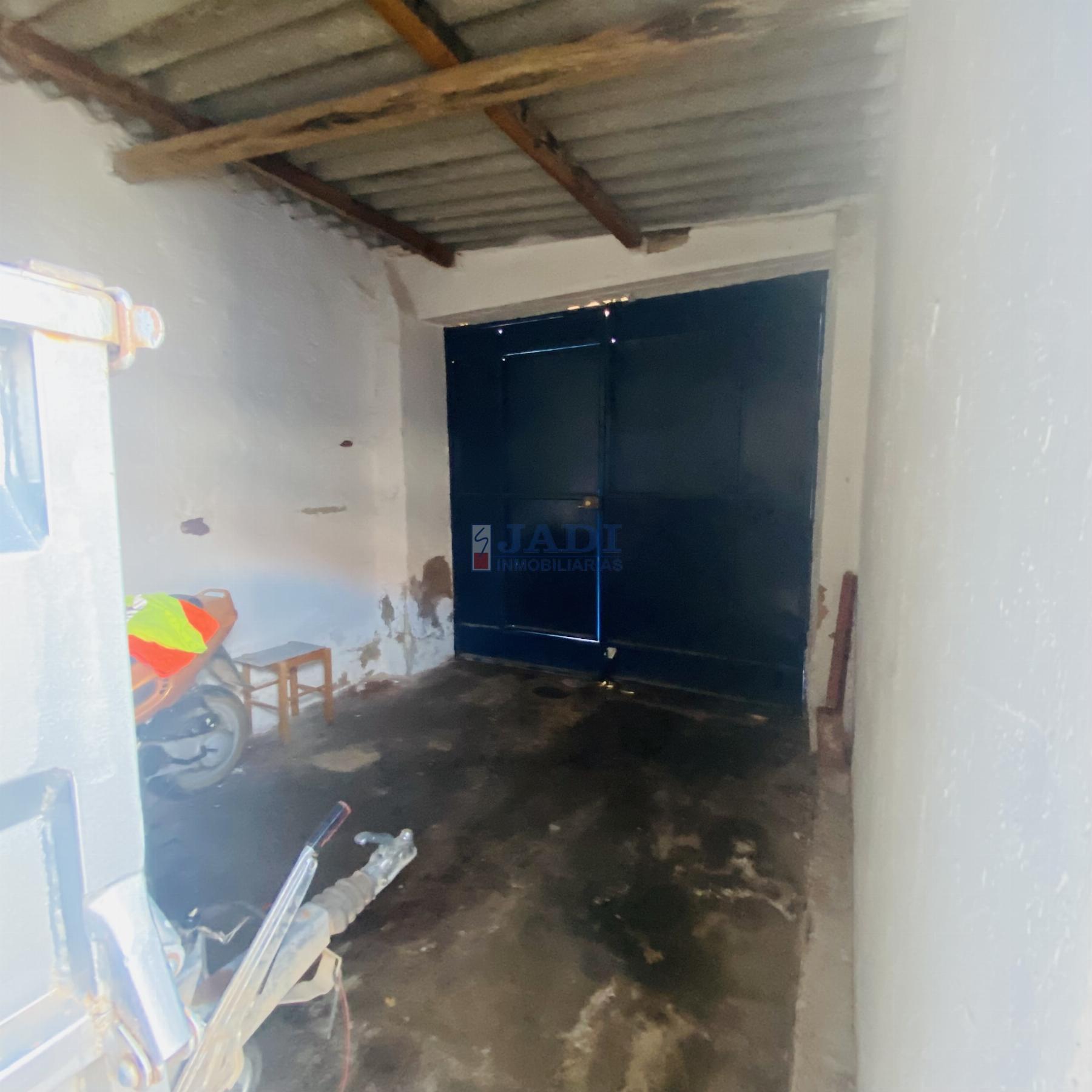 For sale of house in Valdepeñas