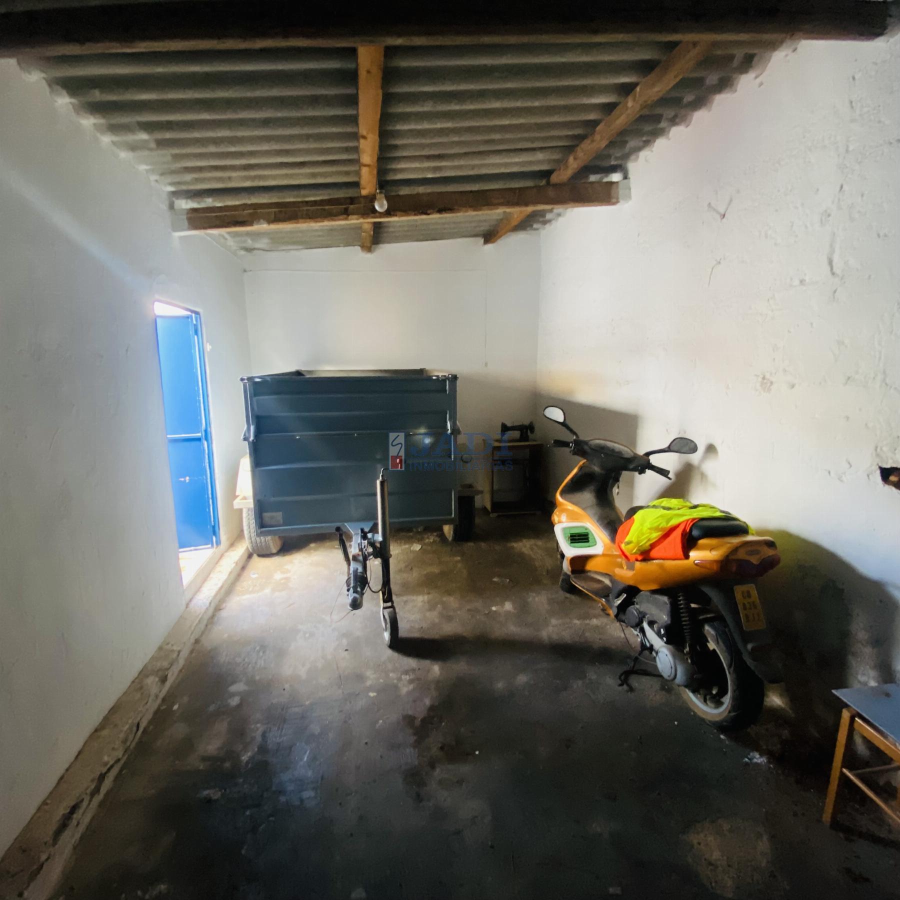 For sale of house in Valdepeñas