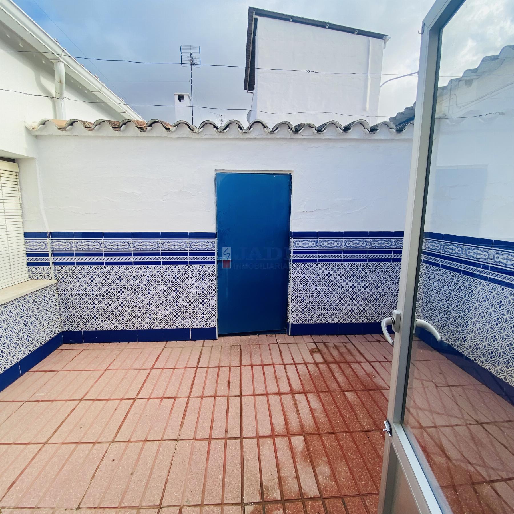For sale of house in Valdepeñas