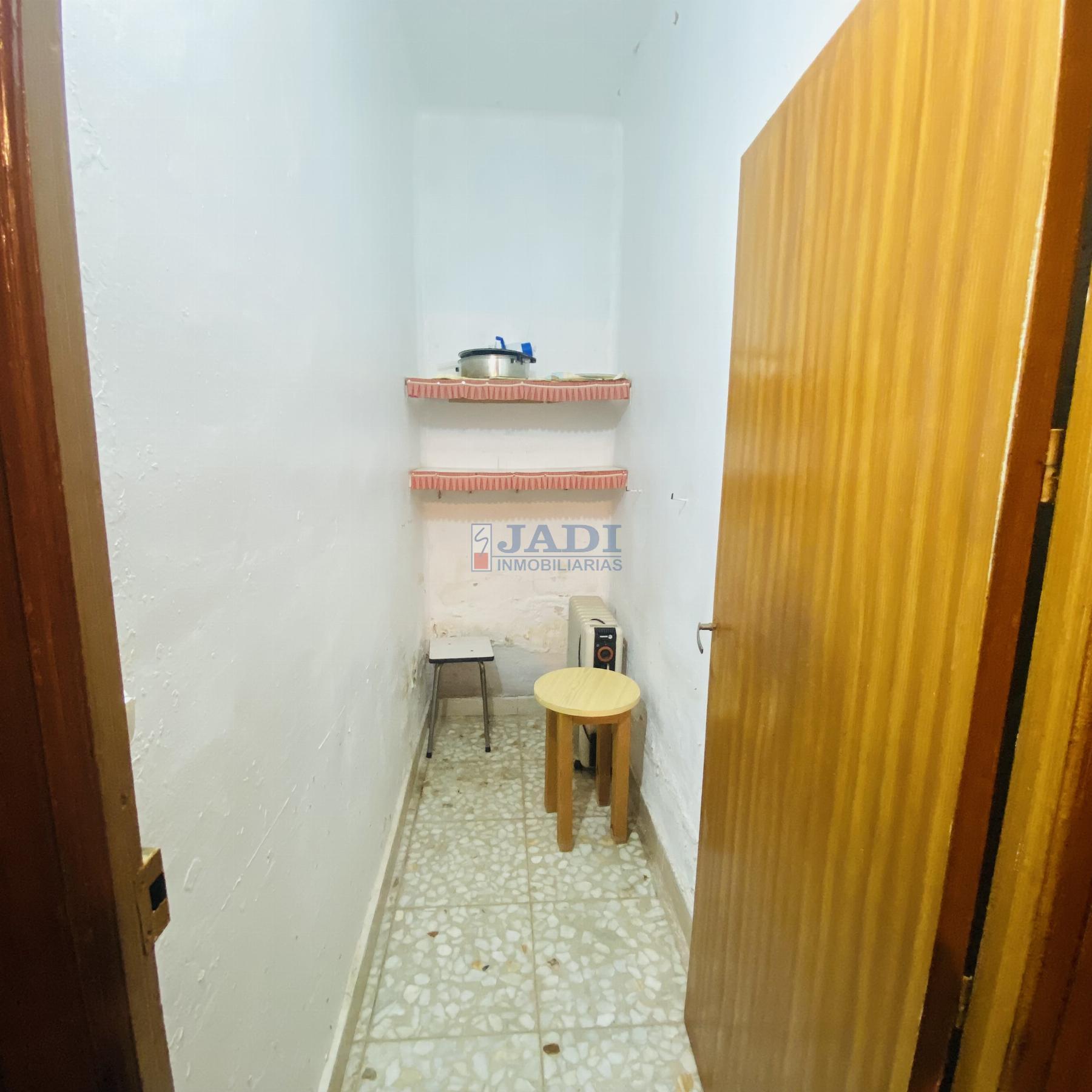 For sale of house in Valdepeñas