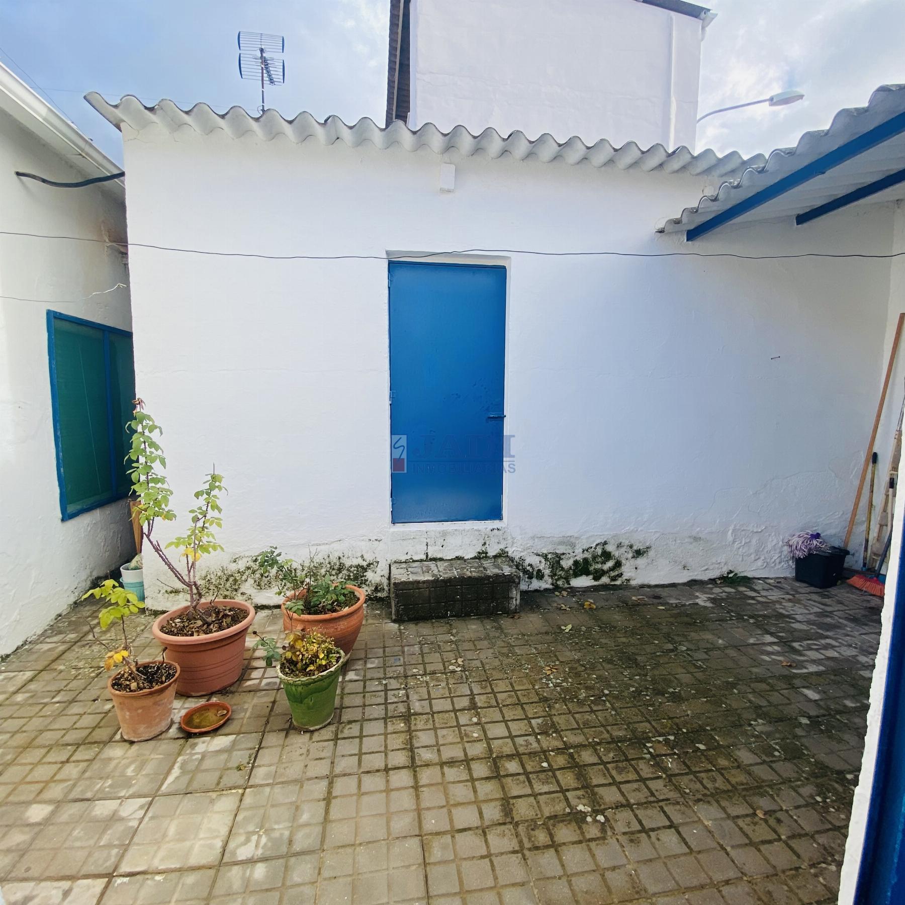 For sale of house in Valdepeñas