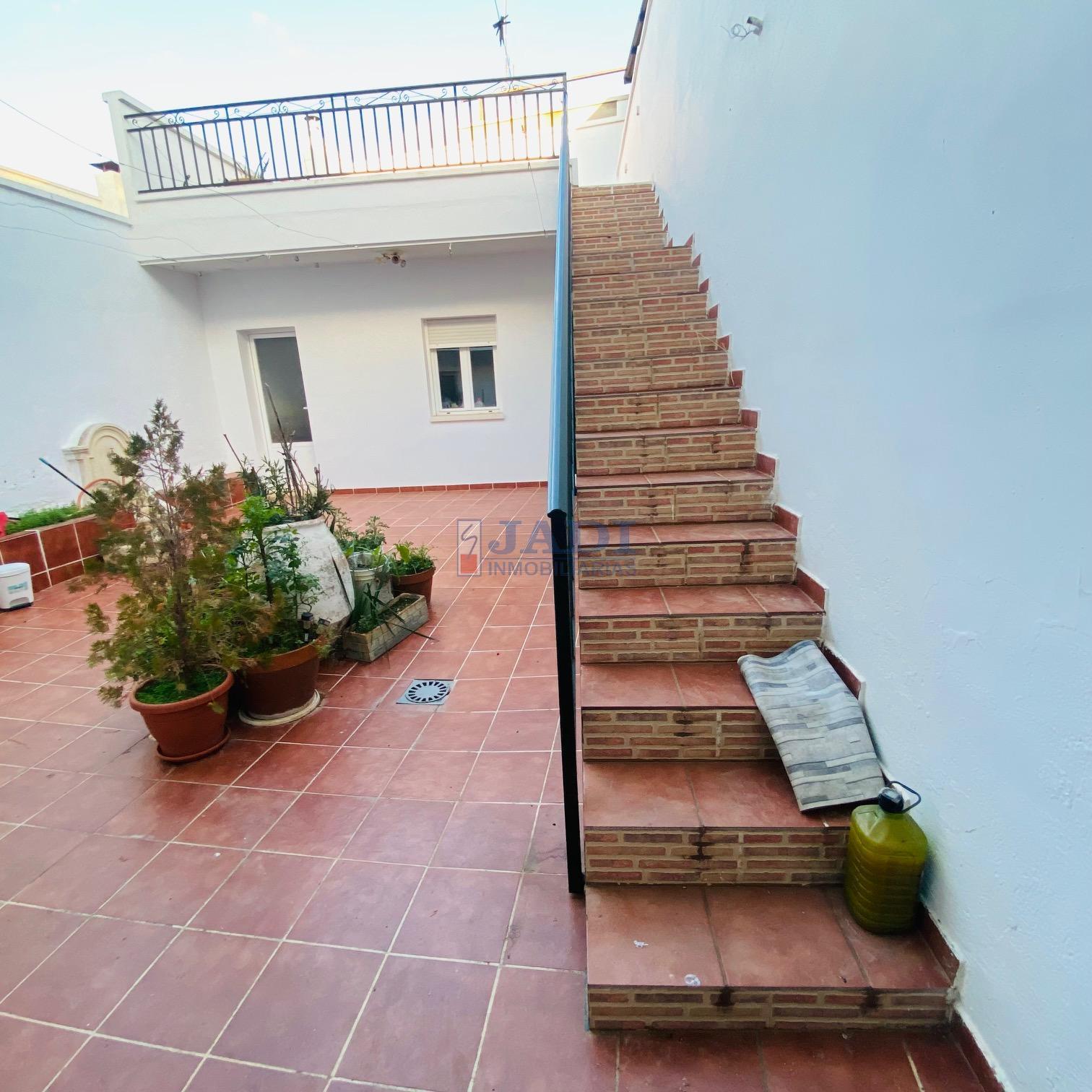 Venta de casa en Valdepeñas