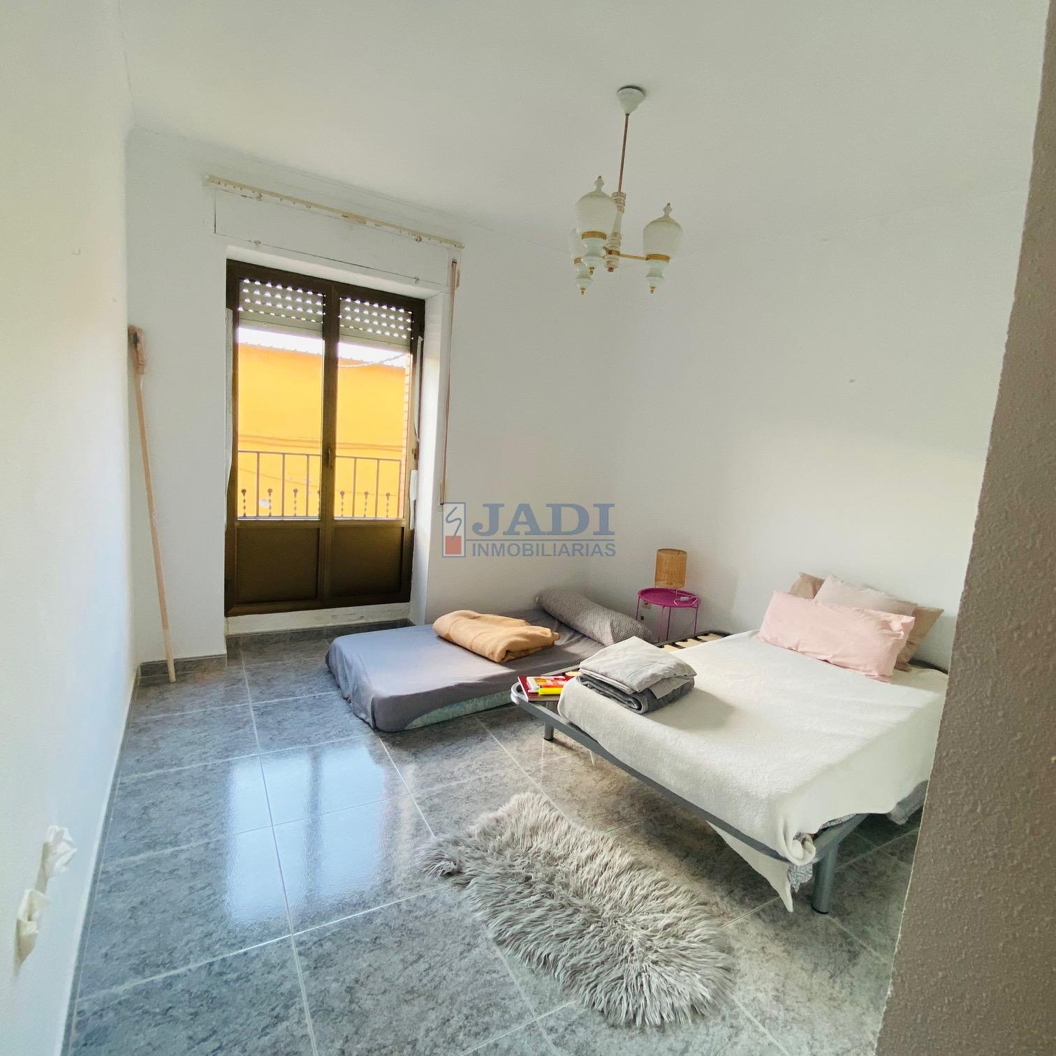 Venta de casa en Valdepeñas