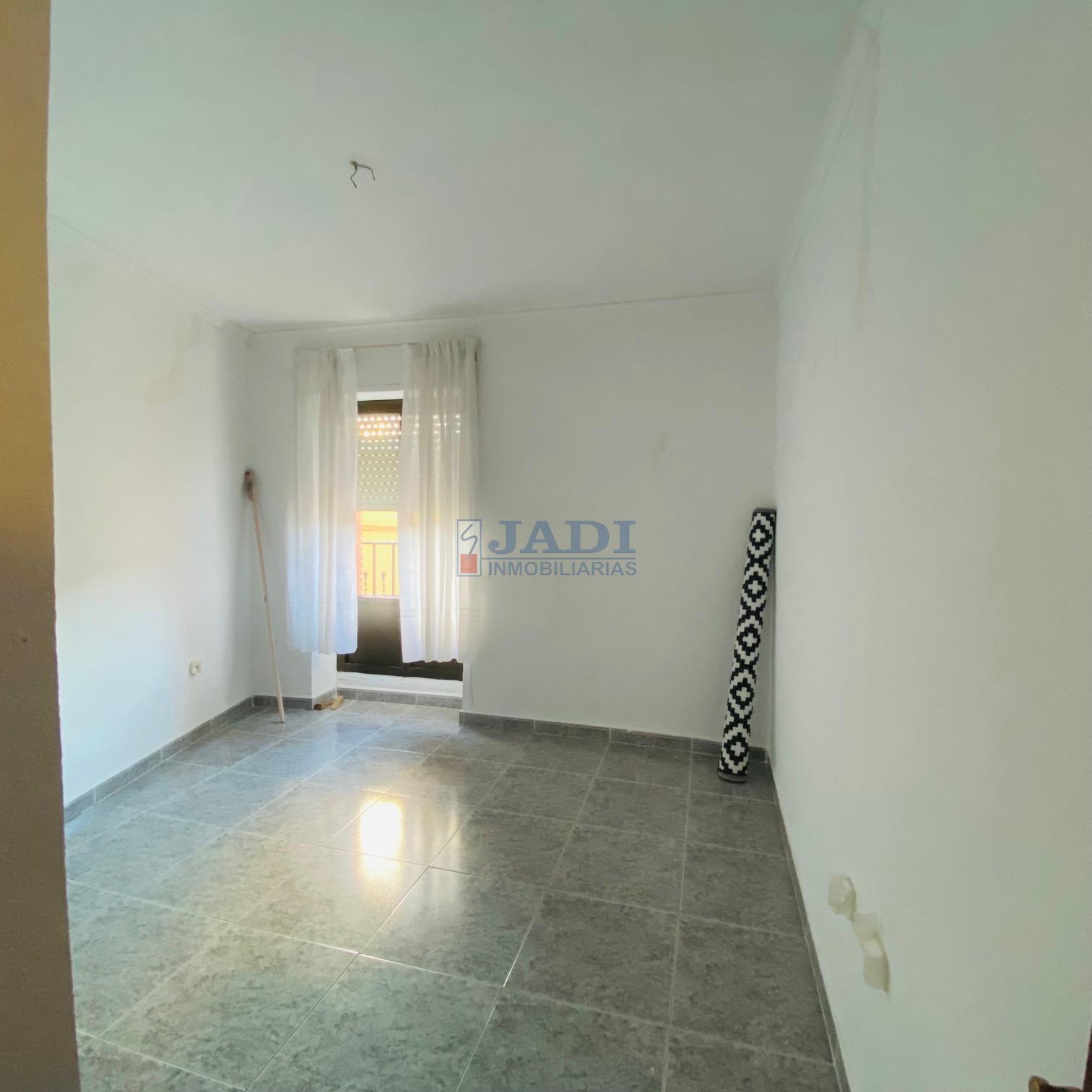 Venta de casa en Valdepeñas