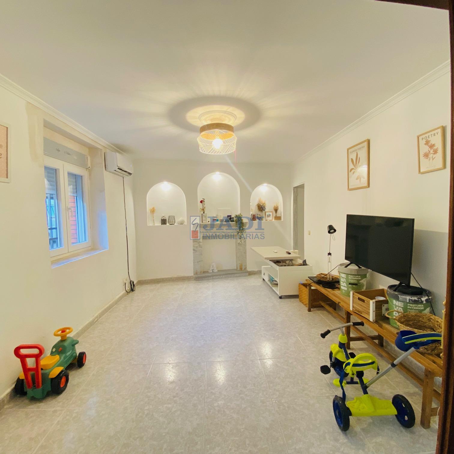 Venta de casa en Valdepeñas