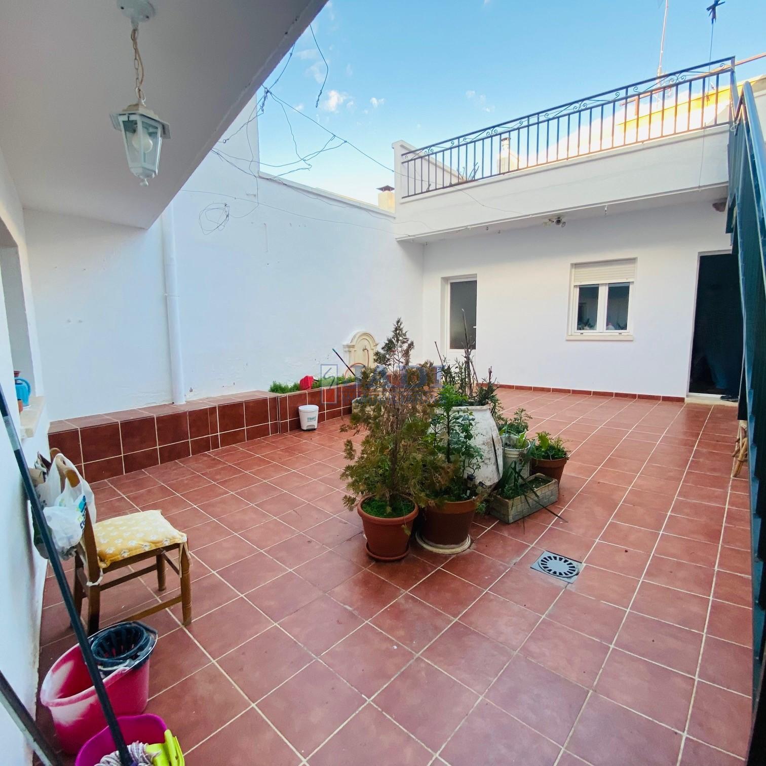 Venta de casa en Valdepeñas