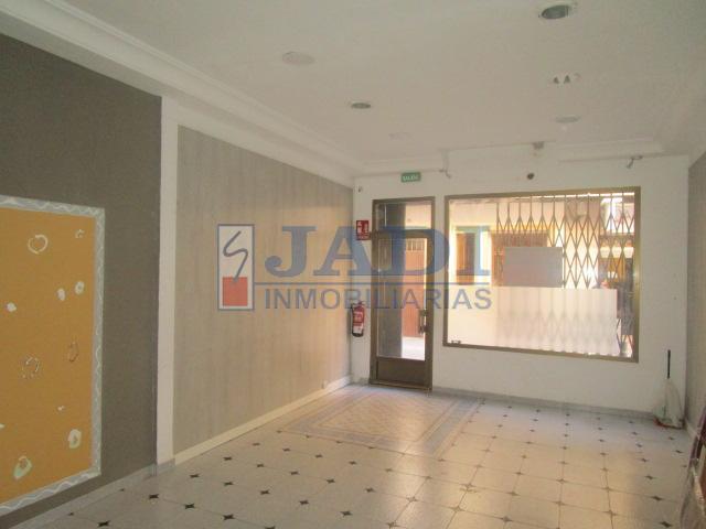 For rent of commercial in Valdepeñas