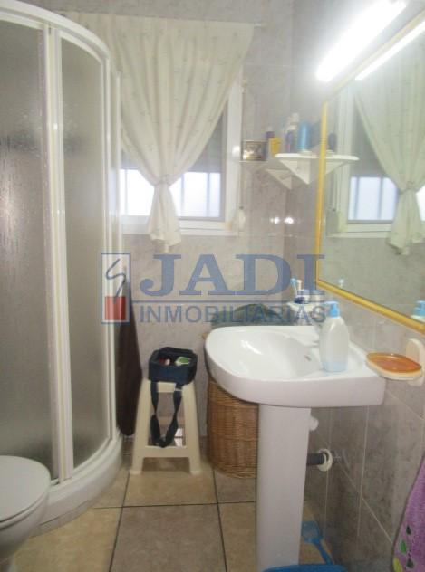 For sale of house in Valdepeñas