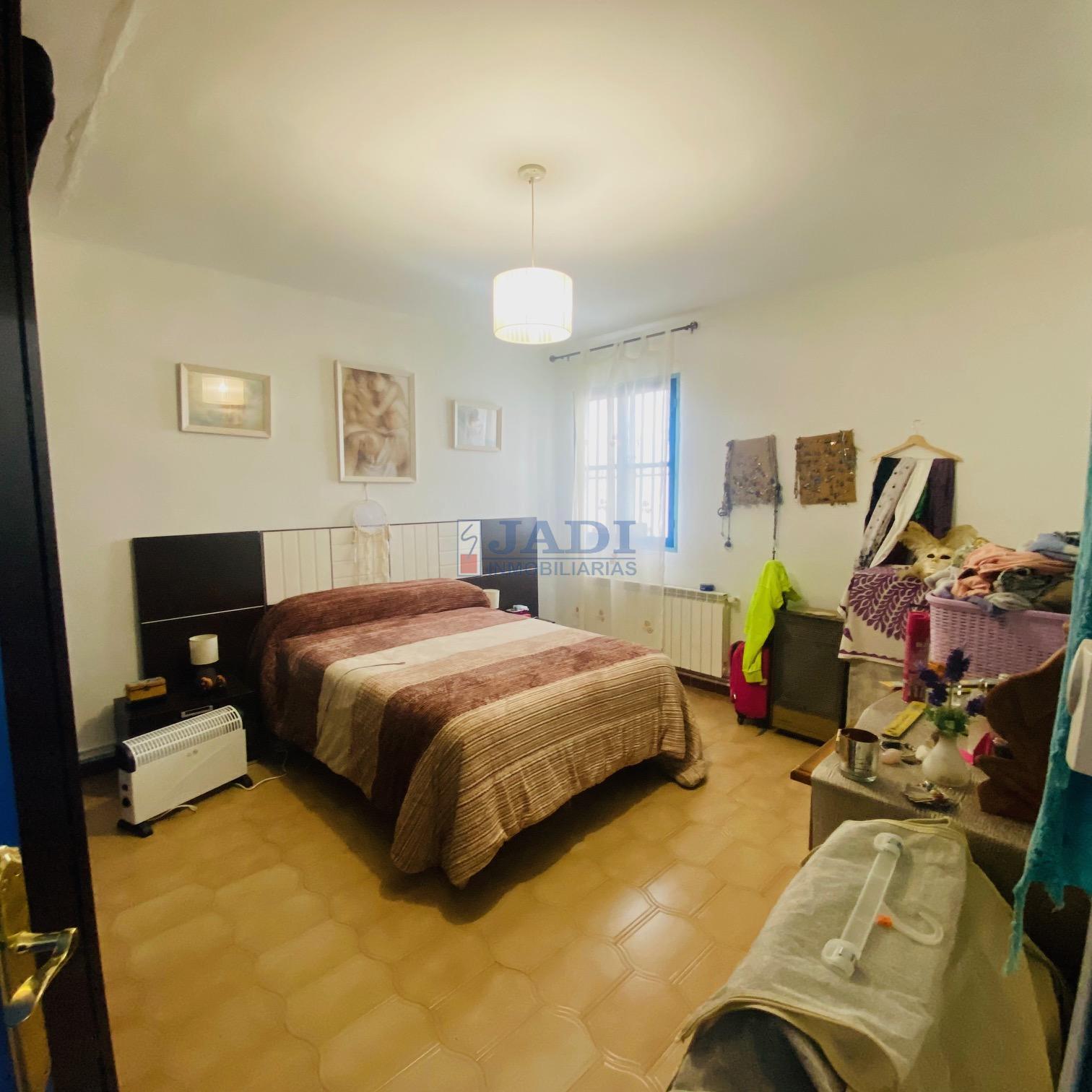 Venta de casa en Valdepeñas