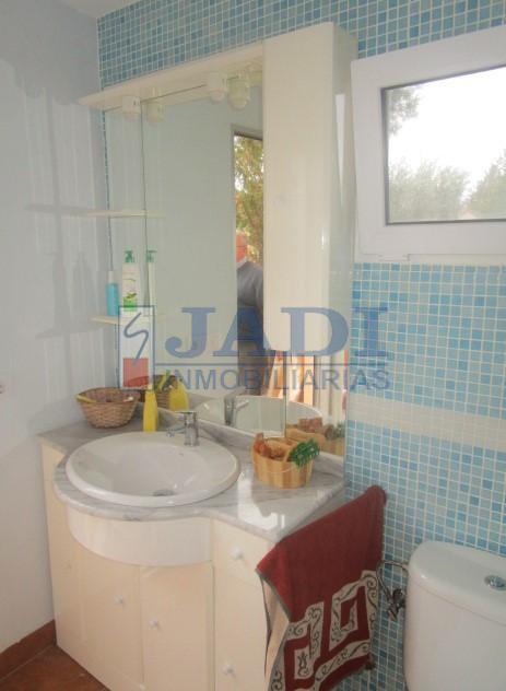 For sale of house in Valdepeñas