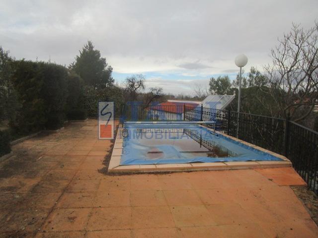 For sale of house in Valdepeñas