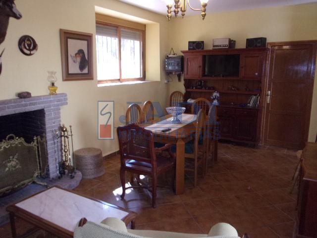 Venta de casa en Valdepeñas