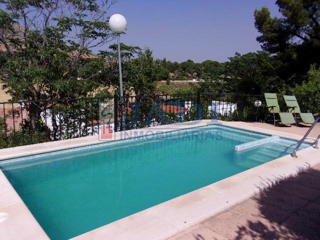Venta de casa en Valdepeñas