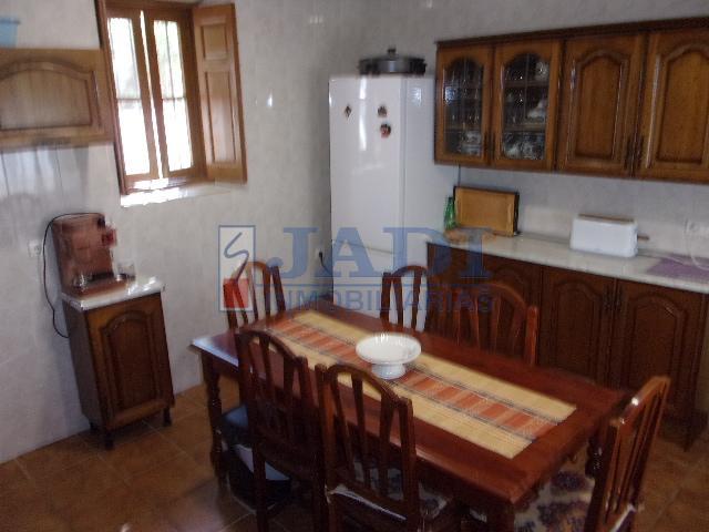 Venta de casa en Valdepeñas