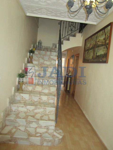 For sale of house in Valdepeñas