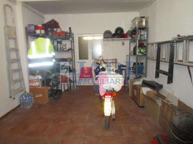 For sale of house in Valdepeñas