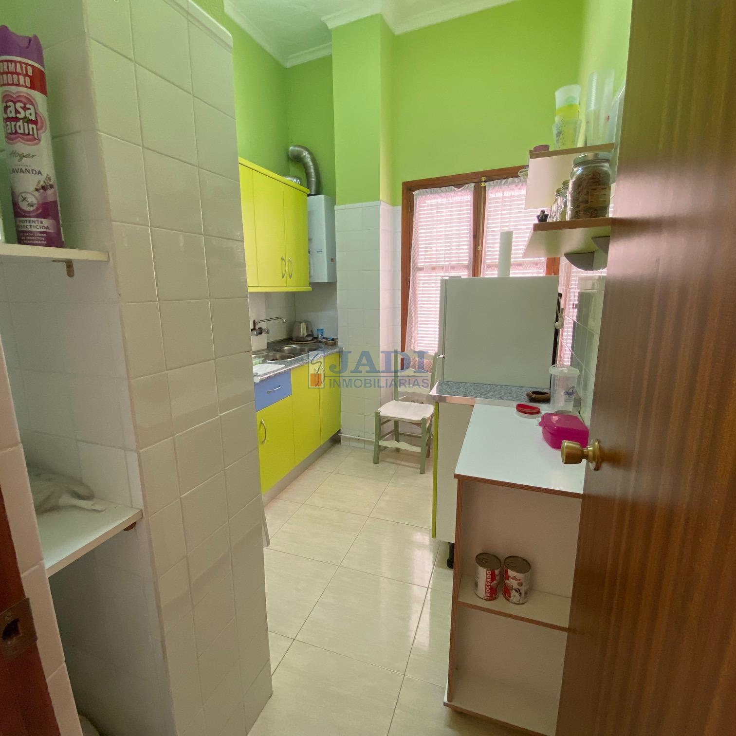 Venta de piso en Valdepeñas