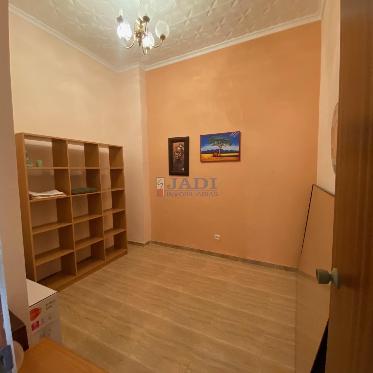 Venta de piso en Valdepeñas
