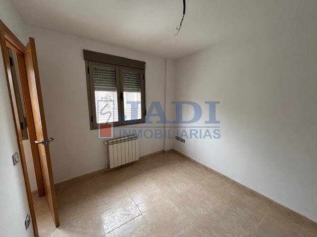 Venta de piso en Valdepeñas