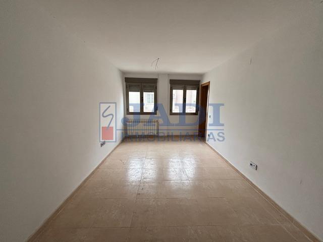 Venta de piso en Valdepeñas