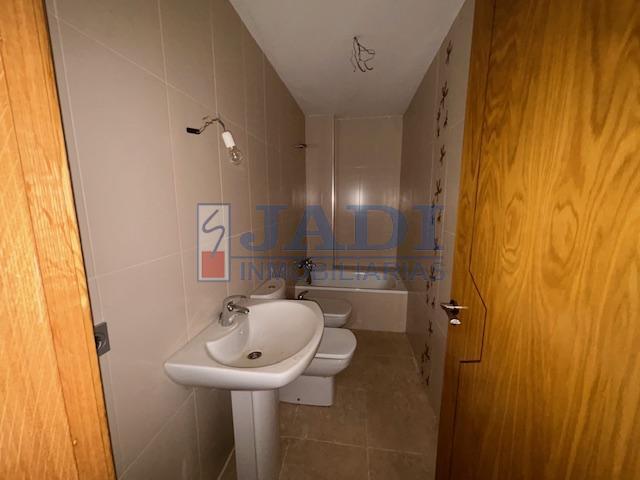 Venta de piso en Valdepeñas