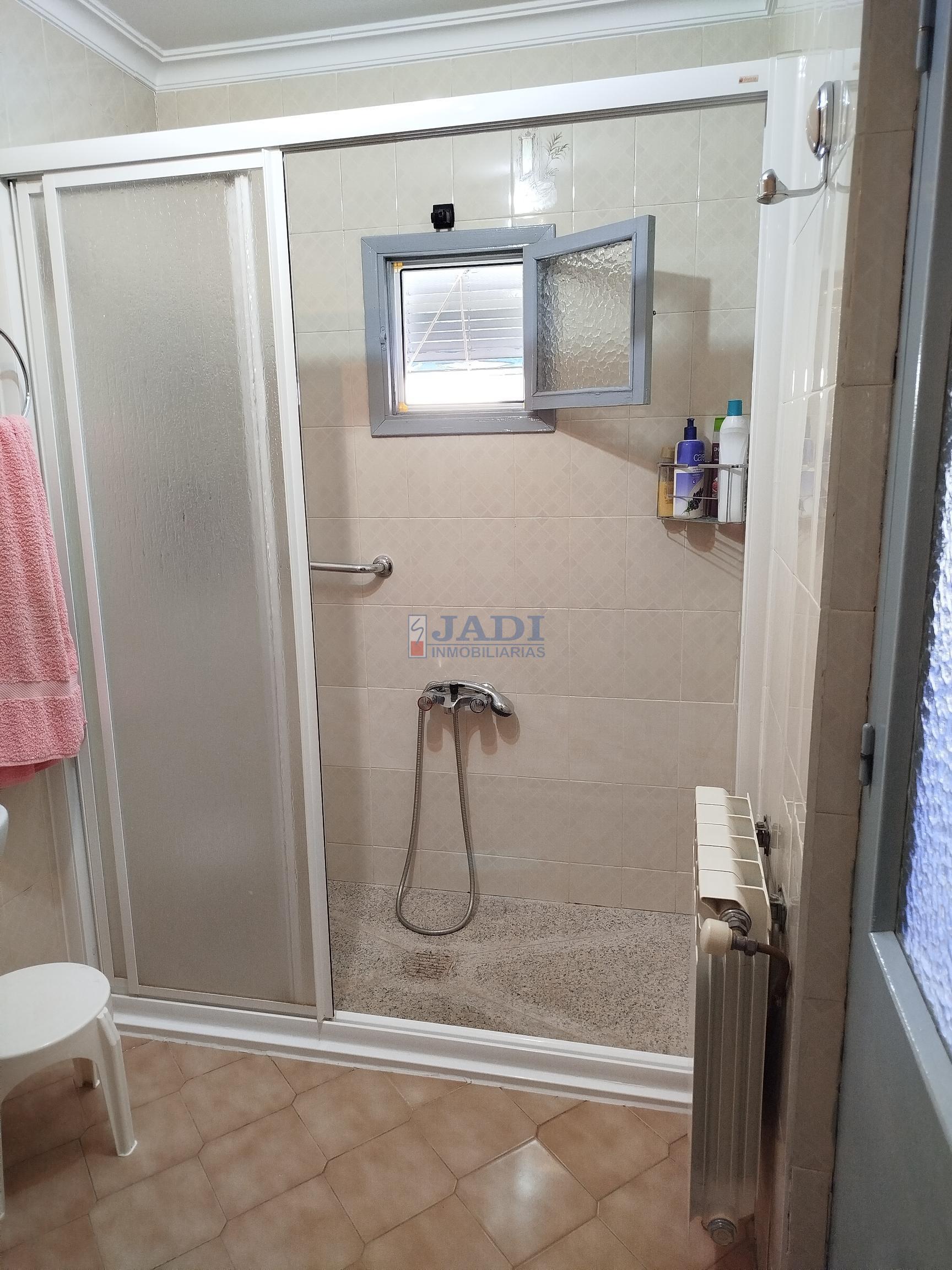 For sale of house in Valdepeñas
