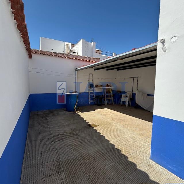 For sale of house in Valdepeñas