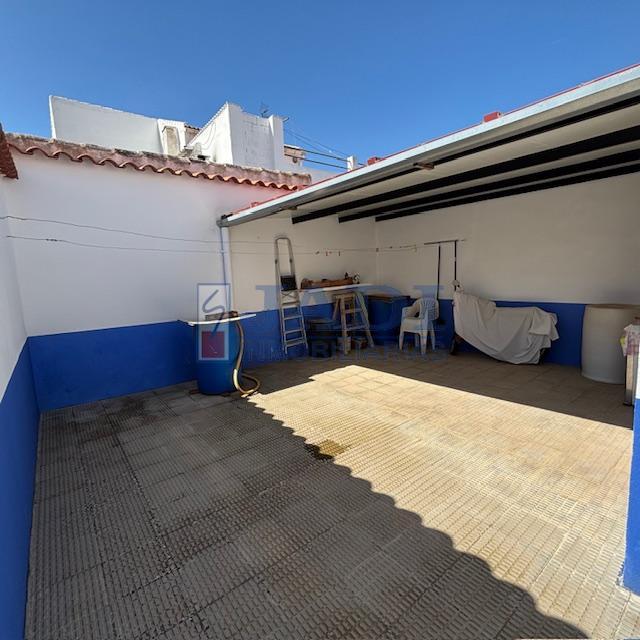 For sale of house in Valdepeñas