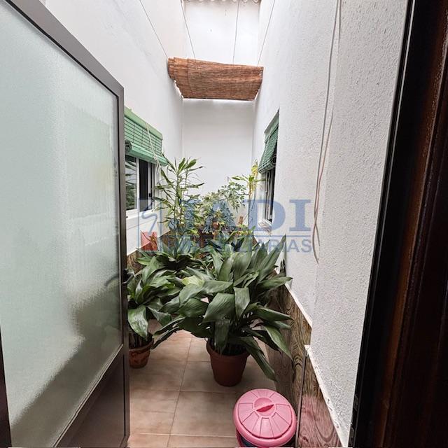 For sale of house in Valdepeñas