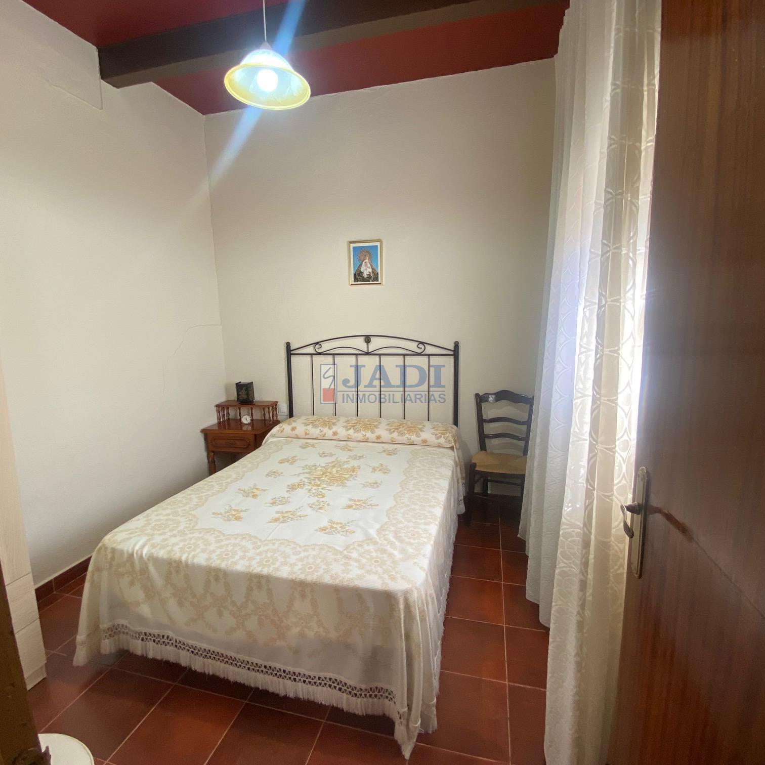For sale of house in Valdepeñas