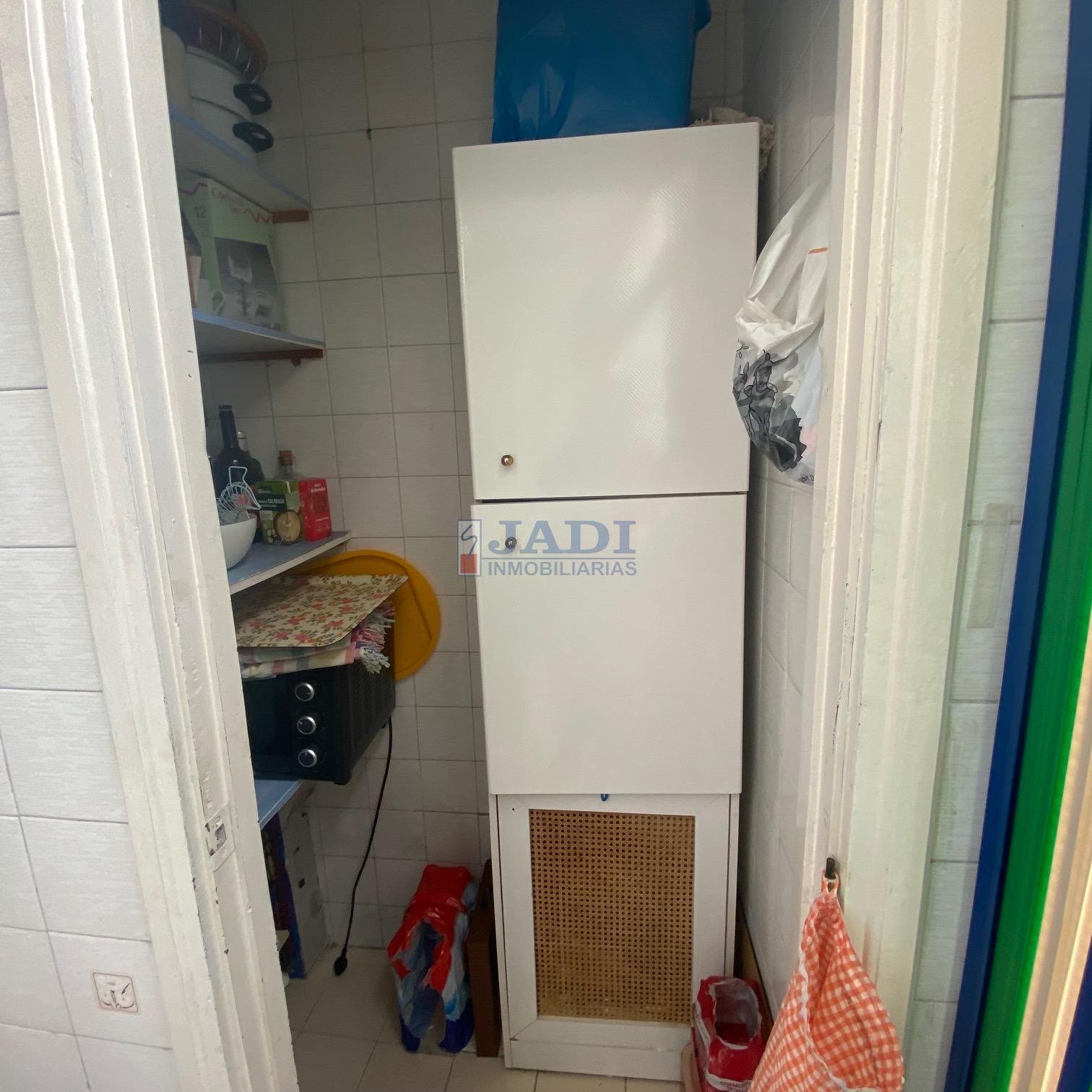 For sale of flat in Valdepeñas