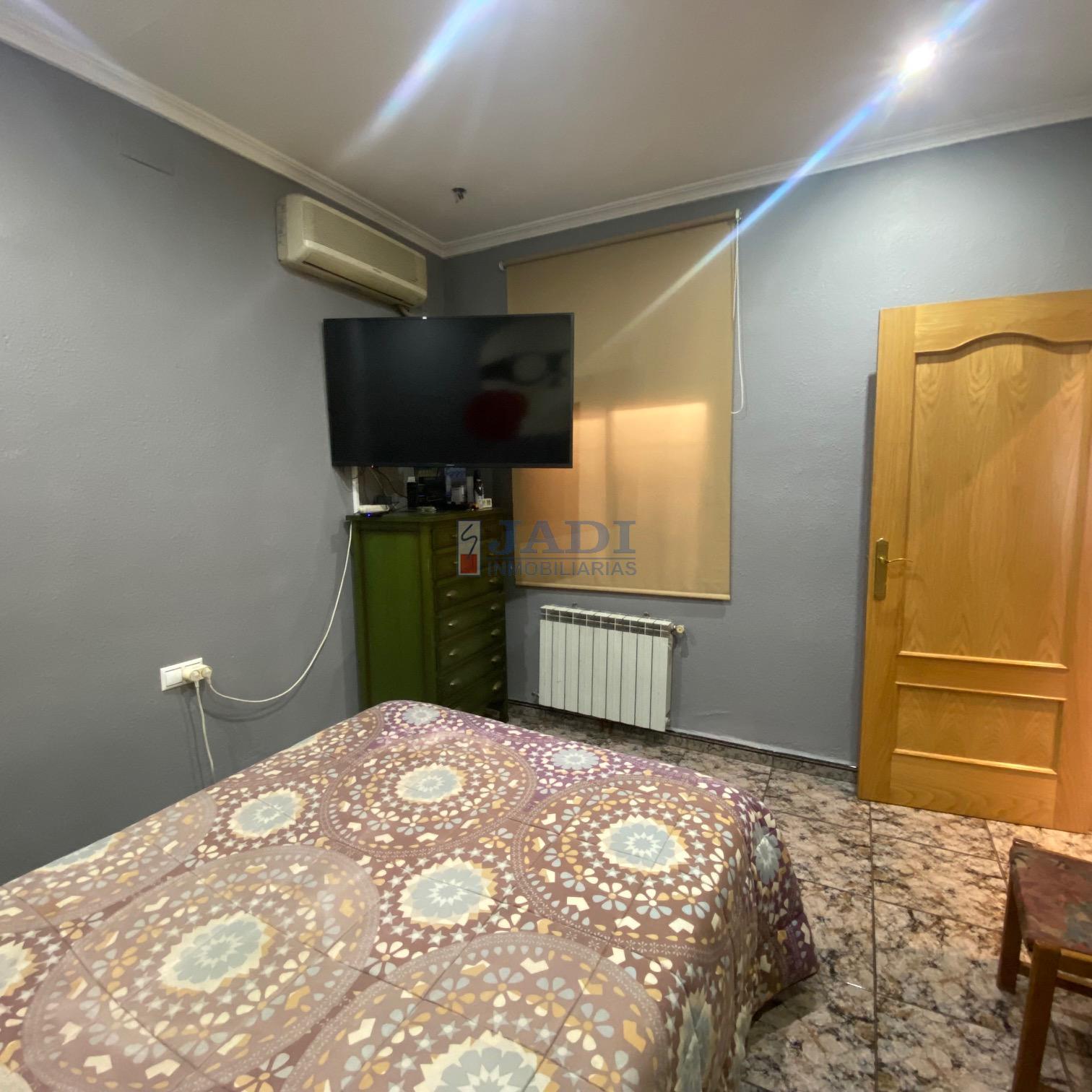 For sale of house in Valdepeñas