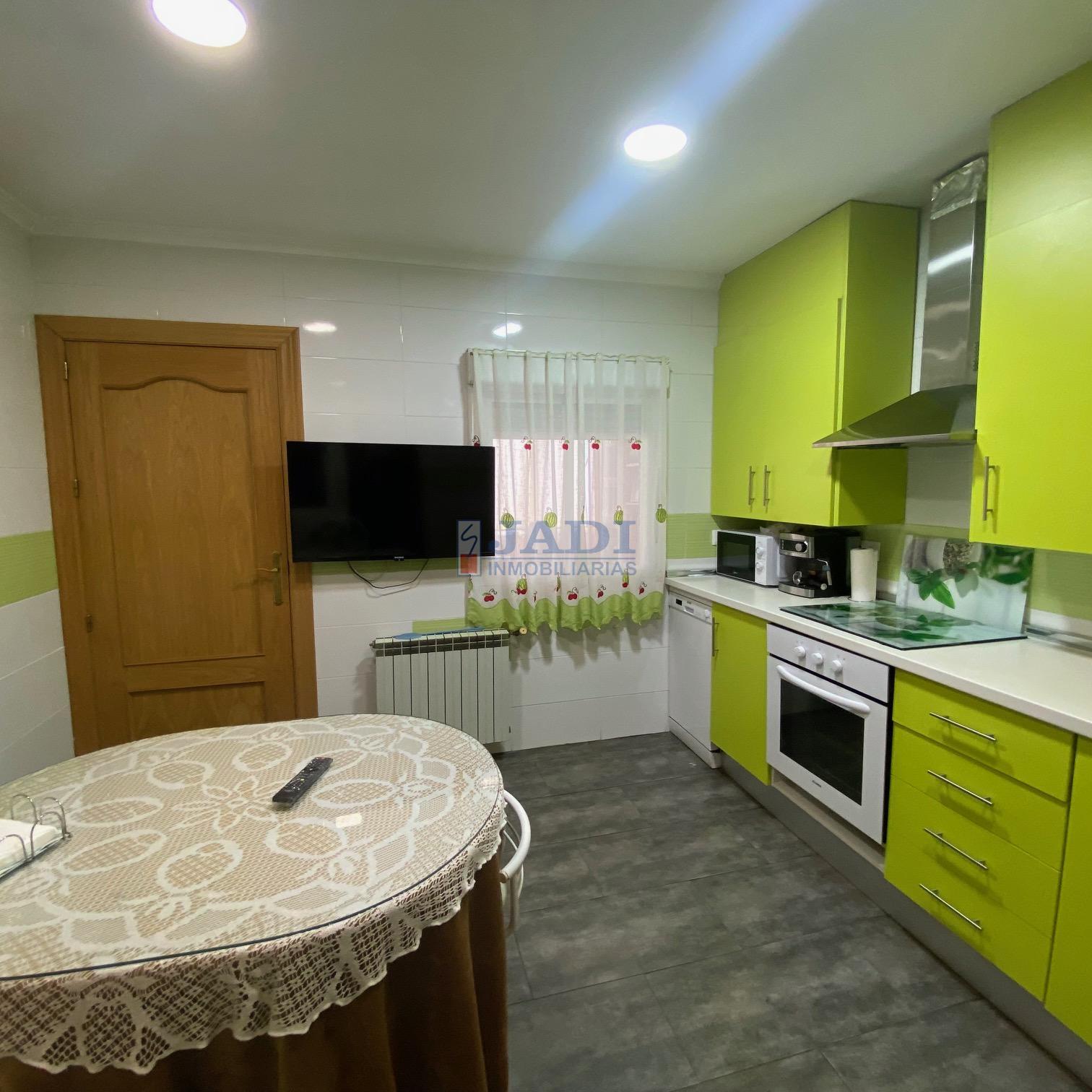 For sale of house in Valdepeñas