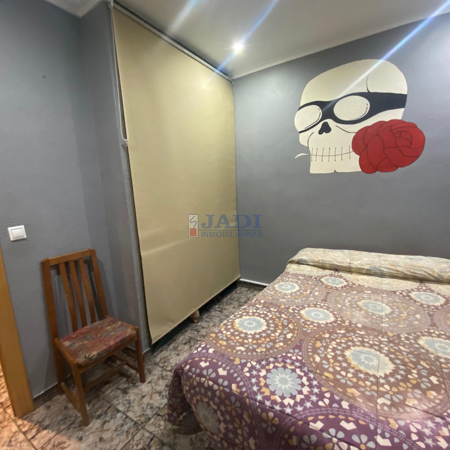 For sale of house in Valdepeñas