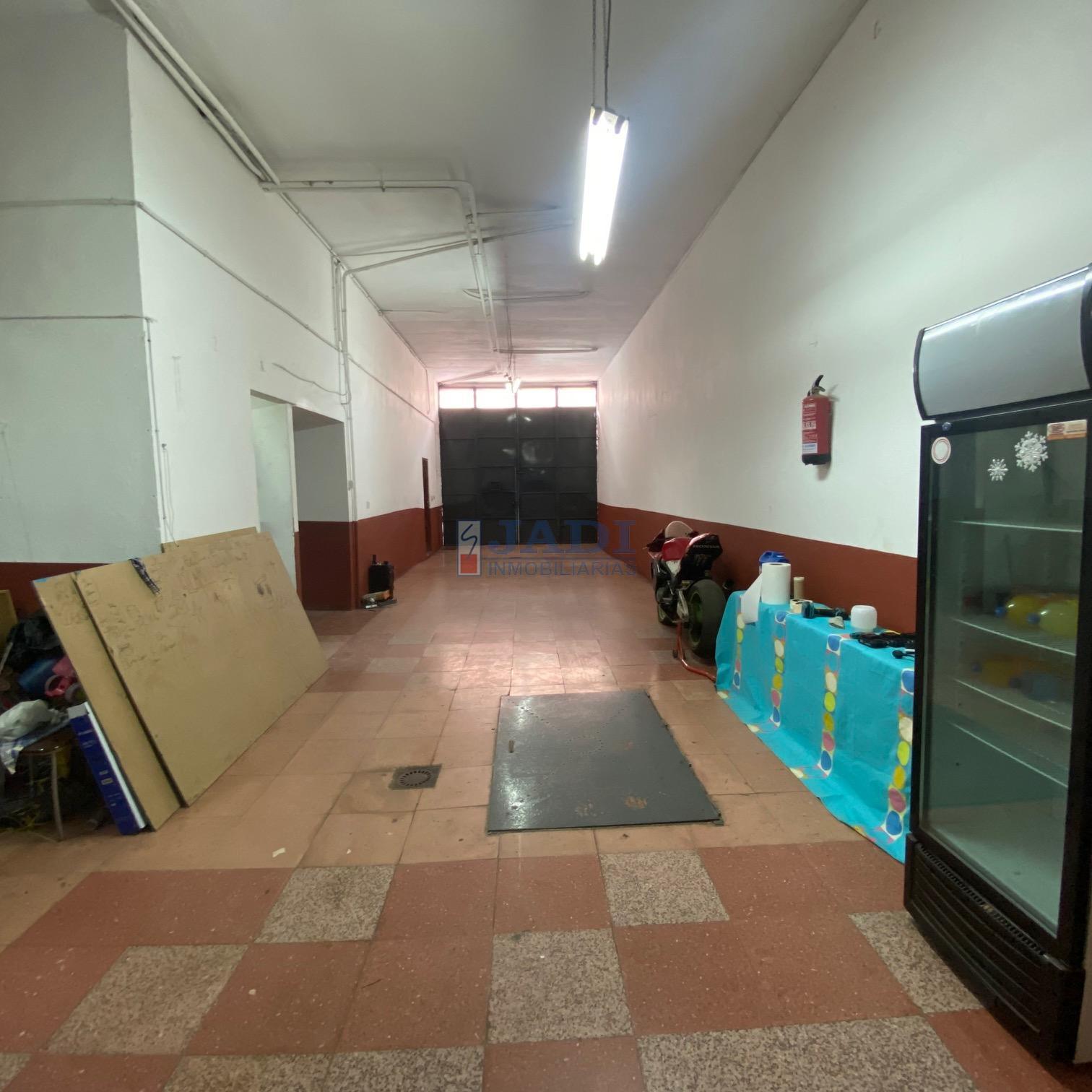 For sale of house in Valdepeñas