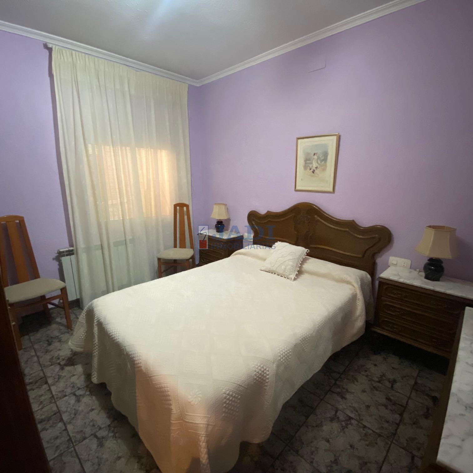 For sale of house in Valdepeñas