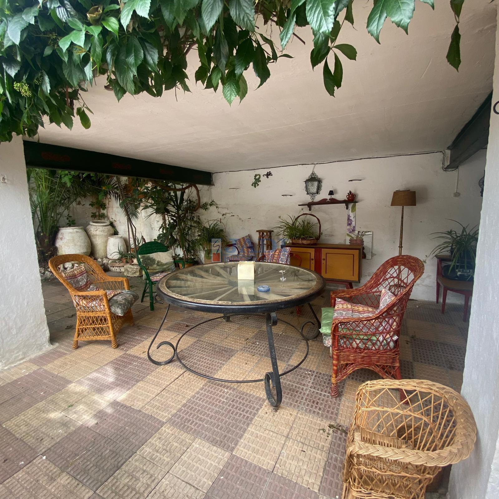 For sale of house in Valdepeñas