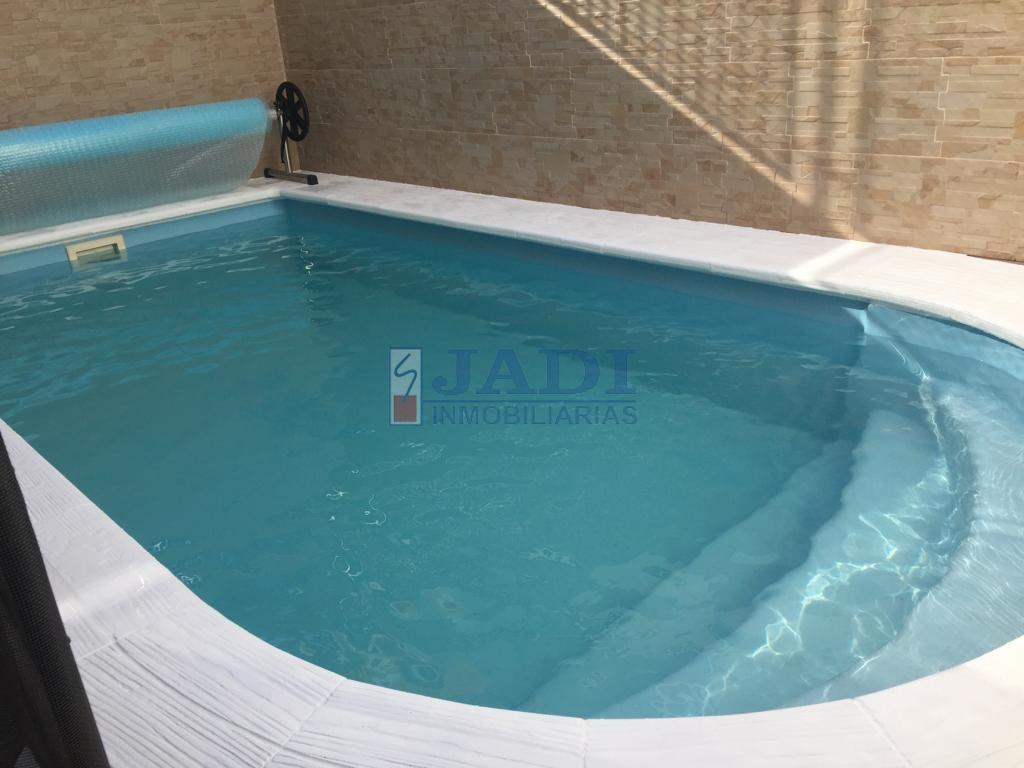 For sale of house in Valdepeñas
