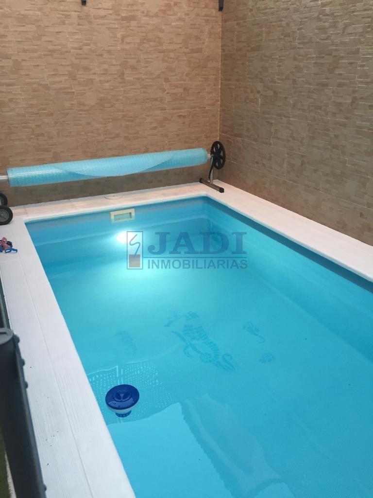 For sale of house in Valdepeñas