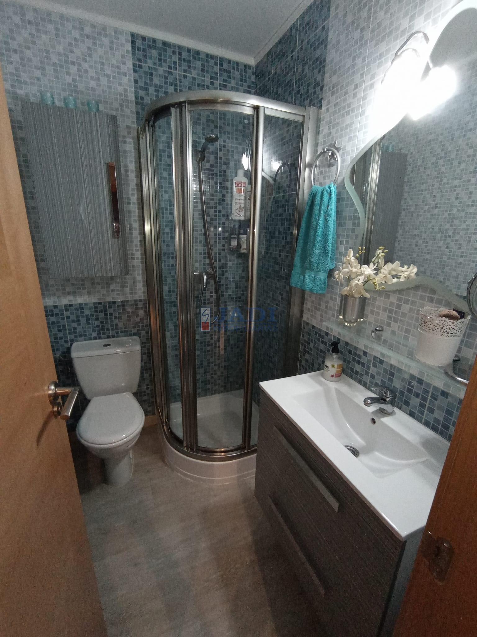 For sale of house in Valdepeñas