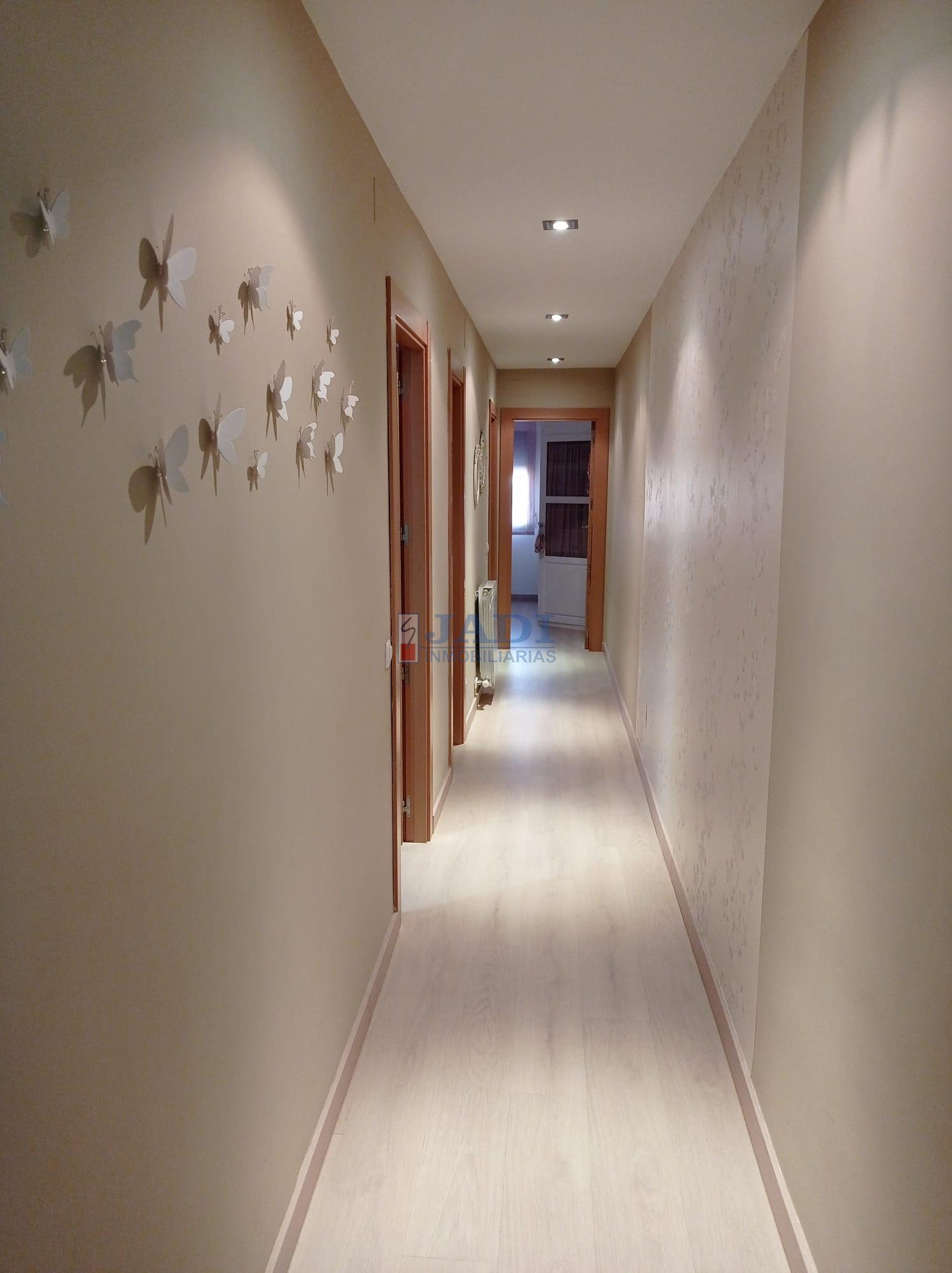 For sale of house in Valdepeñas
