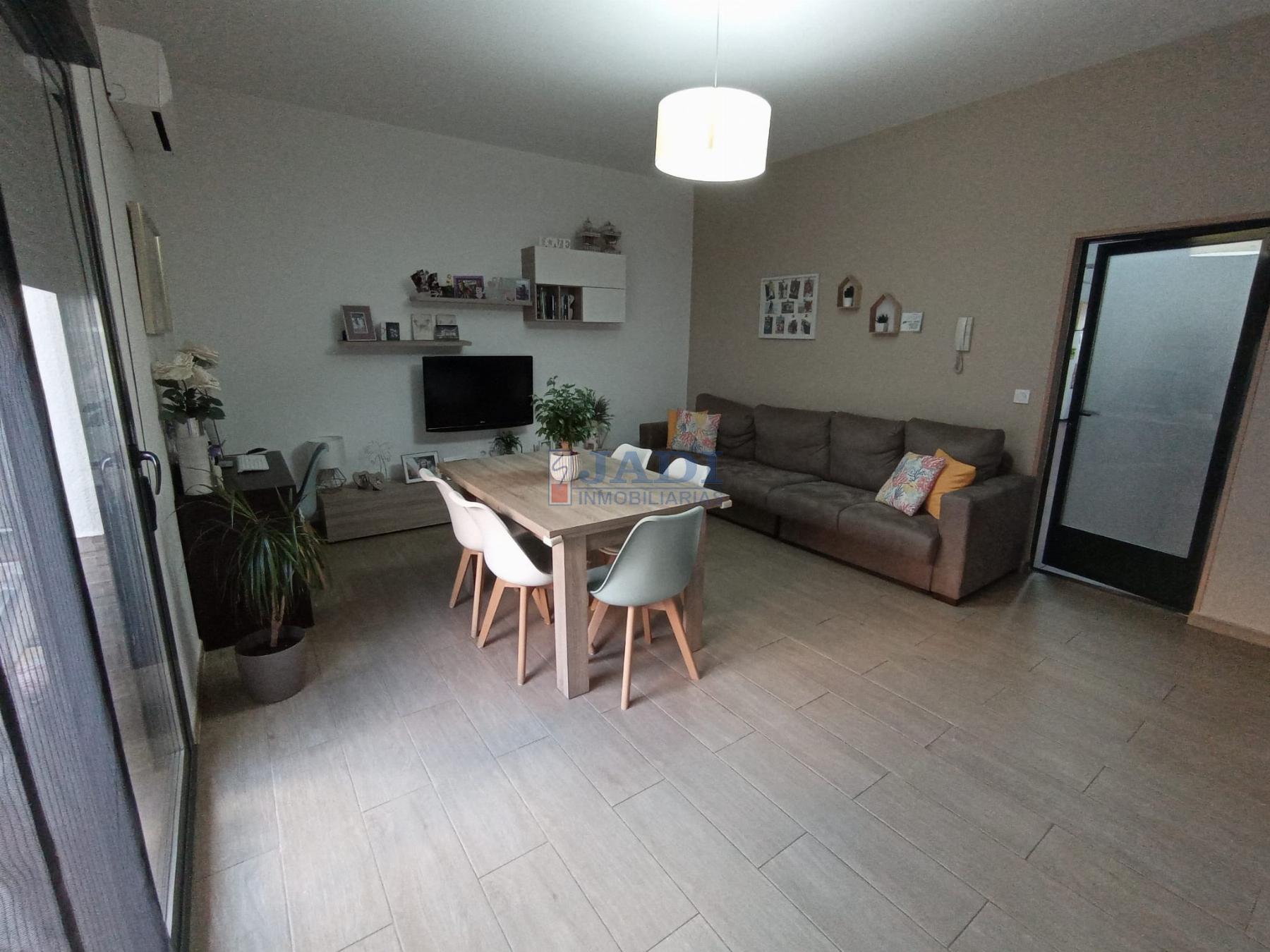 For sale of house in Valdepeñas