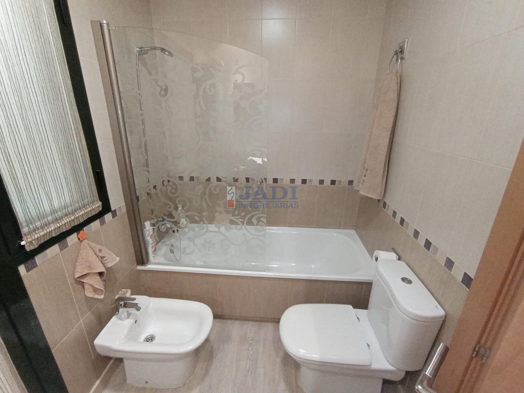 For sale of house in Valdepeñas