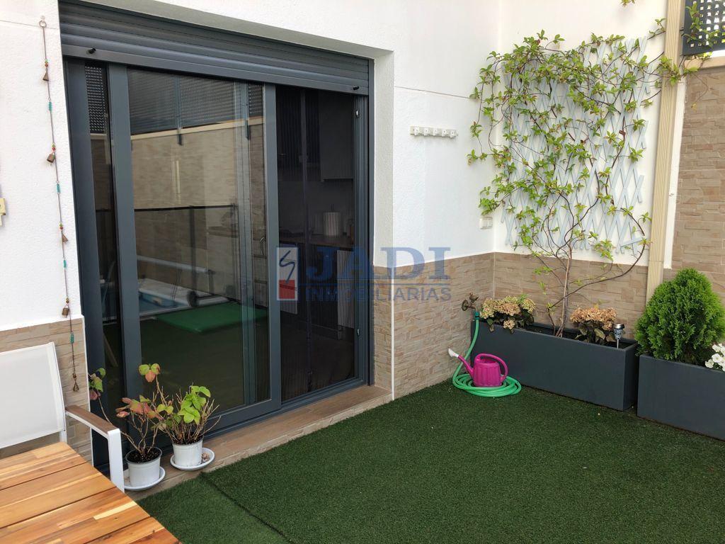 For sale of house in Valdepeñas