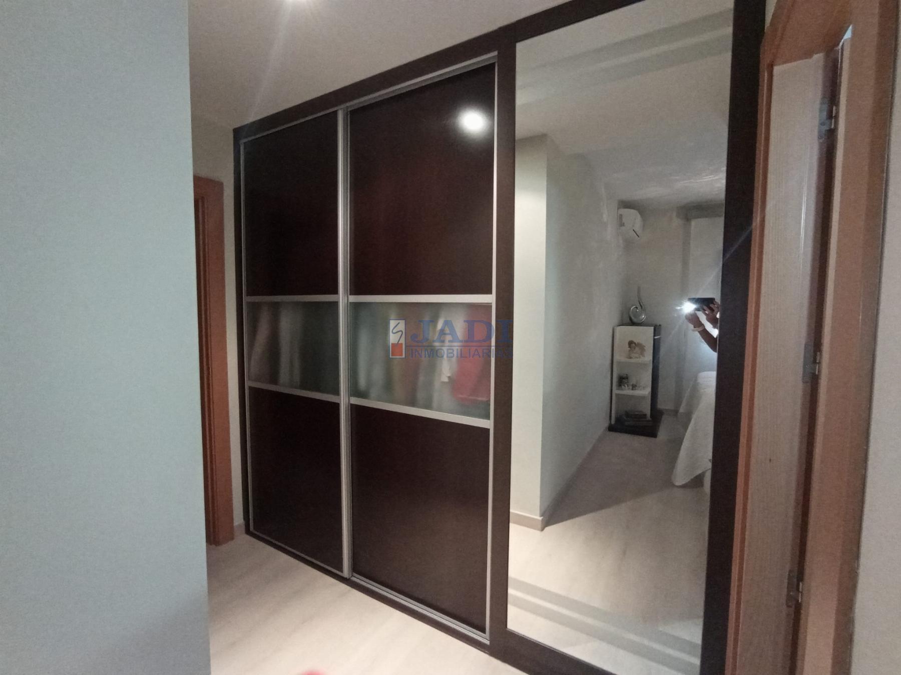 For sale of house in Valdepeñas