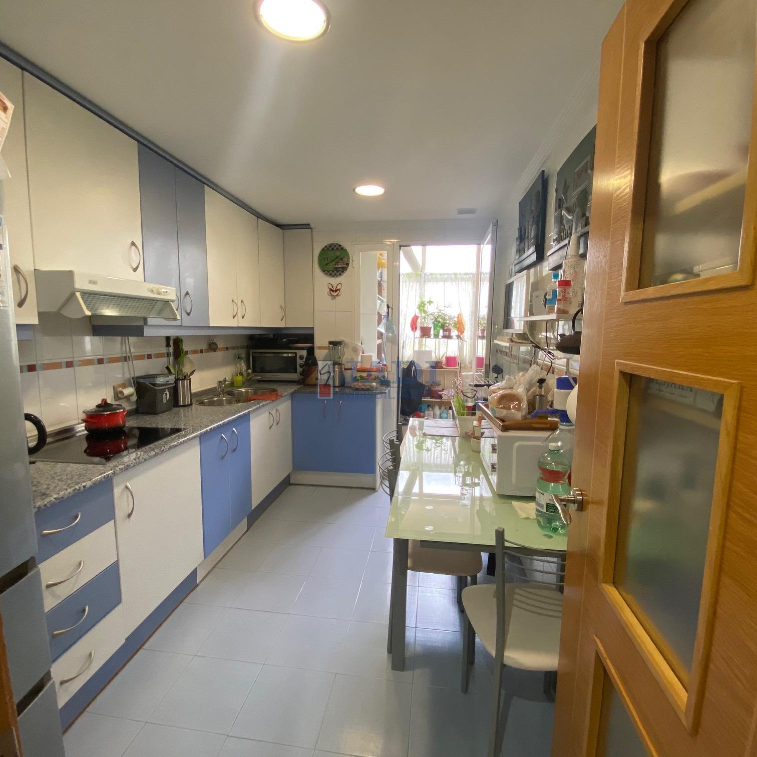 For sale of penthouse in Valdepeñas