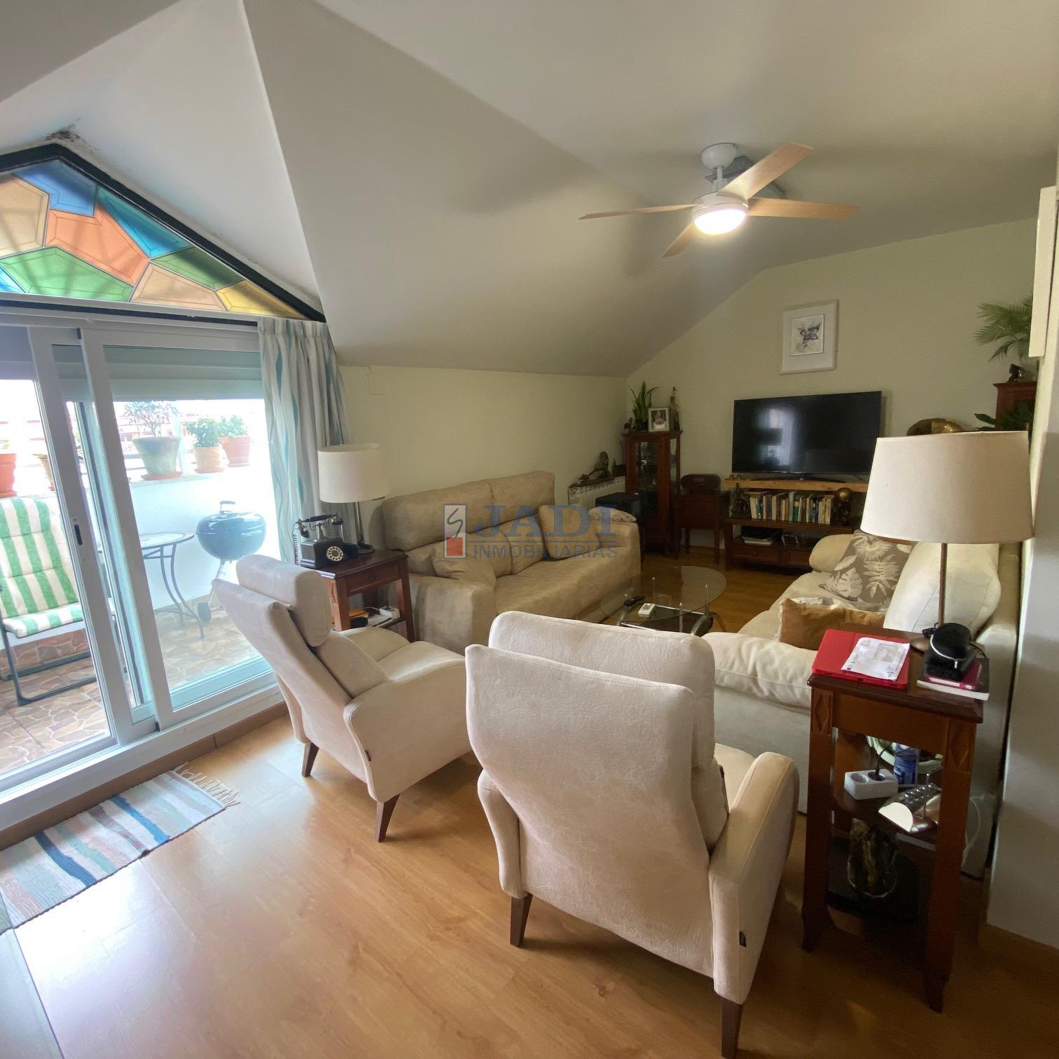 For sale of penthouse in Valdepeñas